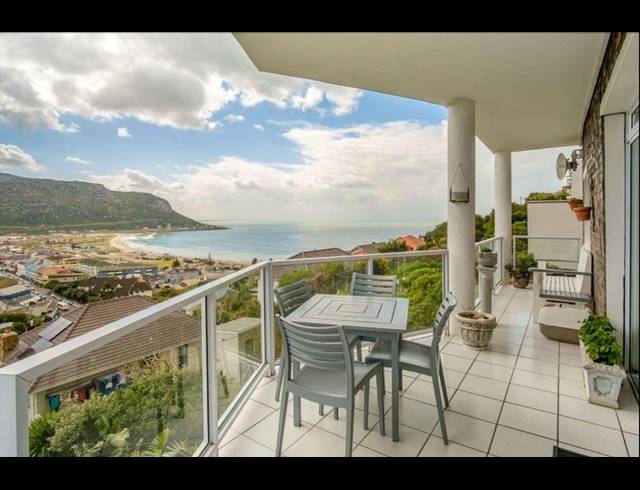 7 BEDROOM APARTMENT FOR SALE IN FISH HOEK